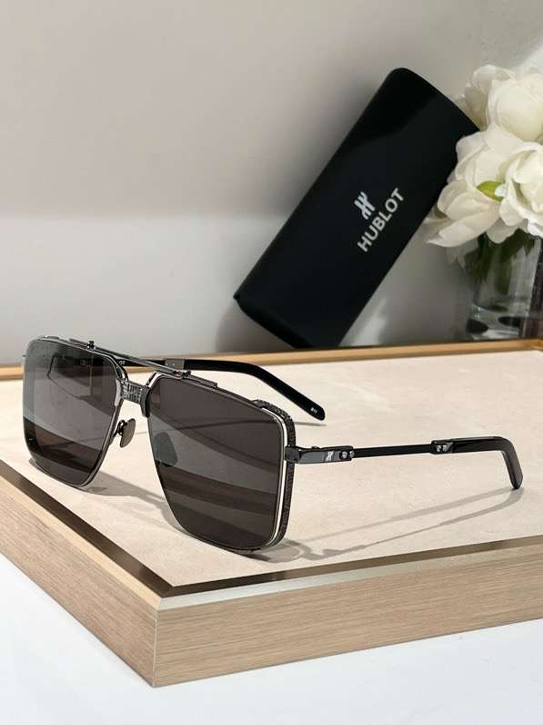 Picture of Hublot Sunglasses _SKUfw56581140fw